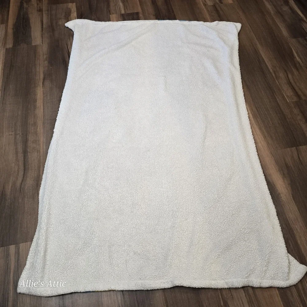 LEGO VIP Fleece Blanket Couch Bed Throw Room Decor Limited Edition 5007622